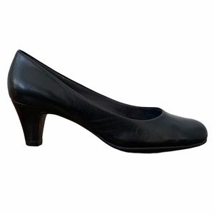 A2 by Aerosole Black Redwood Pump, Size 10
